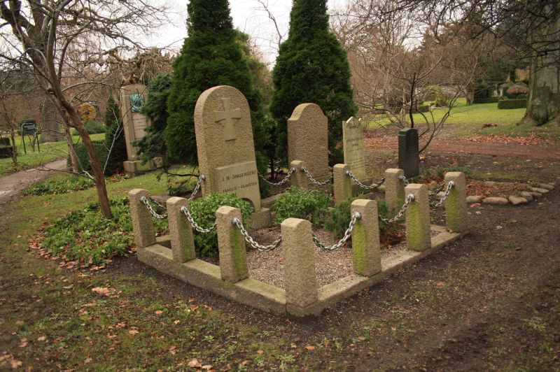 gal/Copenhagen/Assistens_Kirkegard/Assistens_Kirkegard_Cemetery_Copenhagen017.jpg