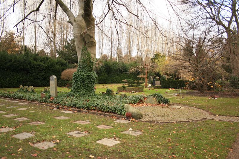 gal/Copenhagen/Assistens_Kirkegard/Assistens_Kirkegard_Cemetery_Copenhagen019.jpg