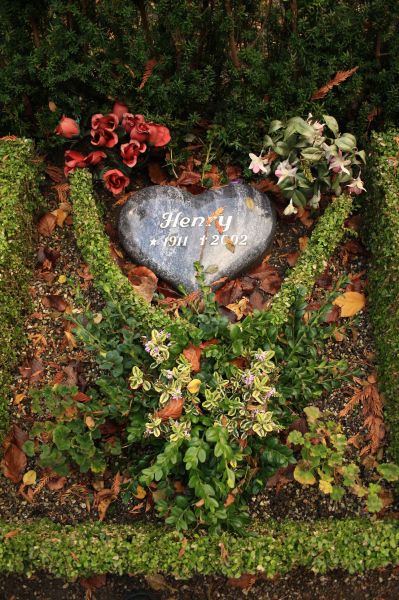 gal/Copenhagen/Assistens_Kirkegard/Assistens_Kirkegard_Cemetery_Copenhagen025.jpg