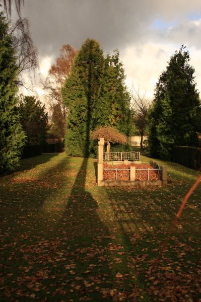 gal/Copenhagen/Assistens_Kirkegard/Assistens_Kirkegard_Cemetery_Copenhagen051.jpg