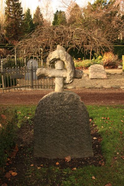 gal/Copenhagen/Assistens_Kirkegard/Assistens_Kirkegard_Cemetery_Copenhagen064.jpg