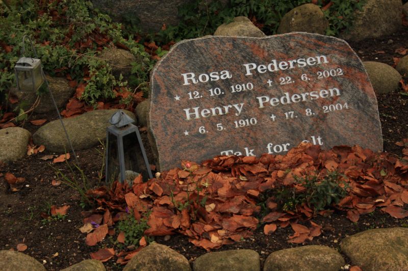 gal/Copenhagen/Assistens_Kirkegard/Assistens_Kirkegard_Cemetery_Copenhagen068.jpg