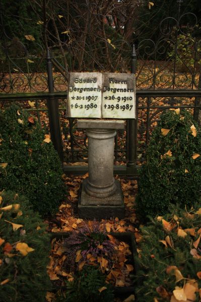gal/Copenhagen/Assistens_Kirkegard/Assistens_Kirkegard_Cemetery_Copenhagen105.jpg
