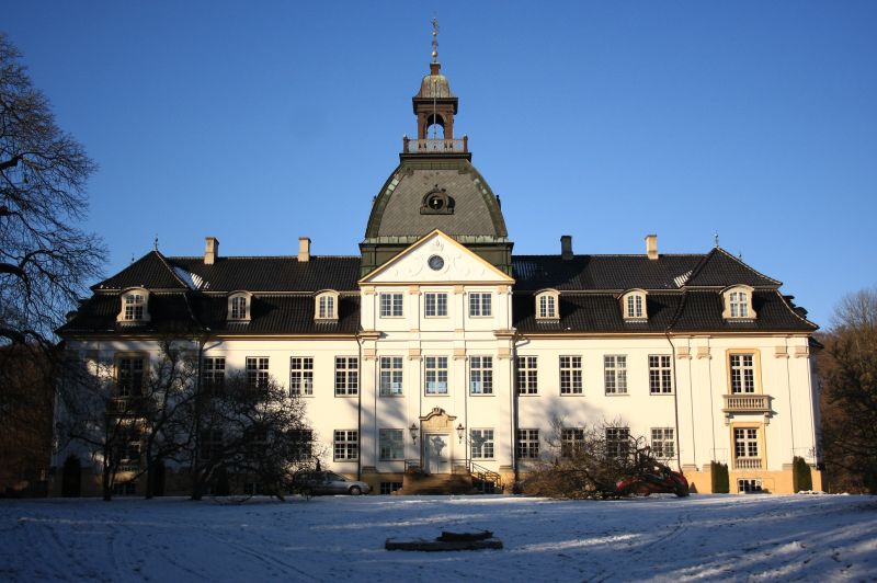 gal/Copenhagen/Charlottenlund_Slot/Charlottenlund_Slot_Castle_Denmark24.jpg
