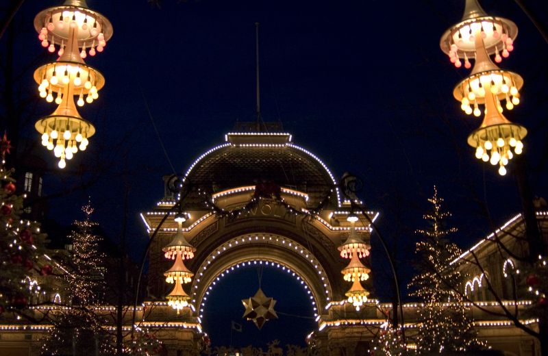 gal/Copenhagen/Christmas_at_Tivoli/Jul_i_Tivoli_2c_Hovedindgangen.jpg