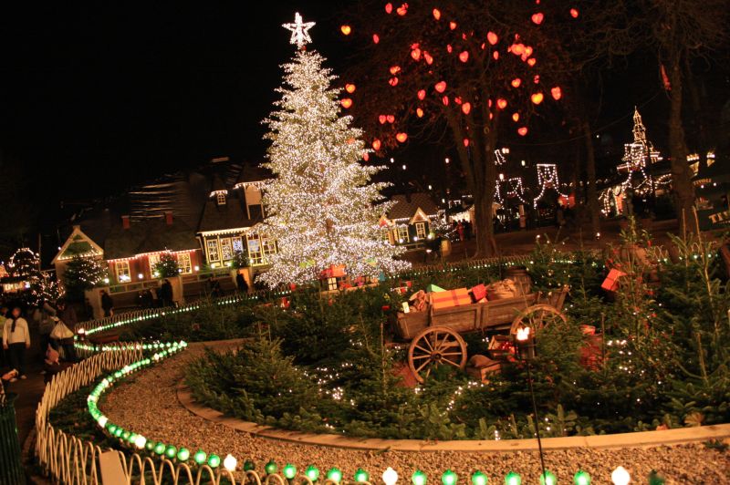 gal/Copenhagen/Christmas_at_Tivoli/Tivoli_Gardens_Christmas08_140.jpg