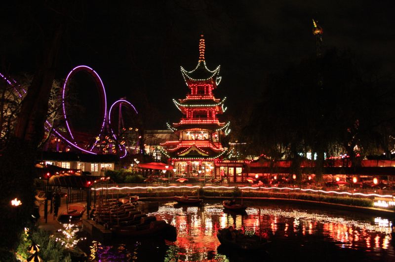 gal/Copenhagen/Christmas_at_Tivoli/Tivoli_Gardens_Christmas08_176.jpg