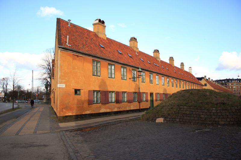 gal/Copenhagen/Nyboder_-_Maisons_Jaunes/Nyboder_Yellow_Houses_Copenhague03.jpg