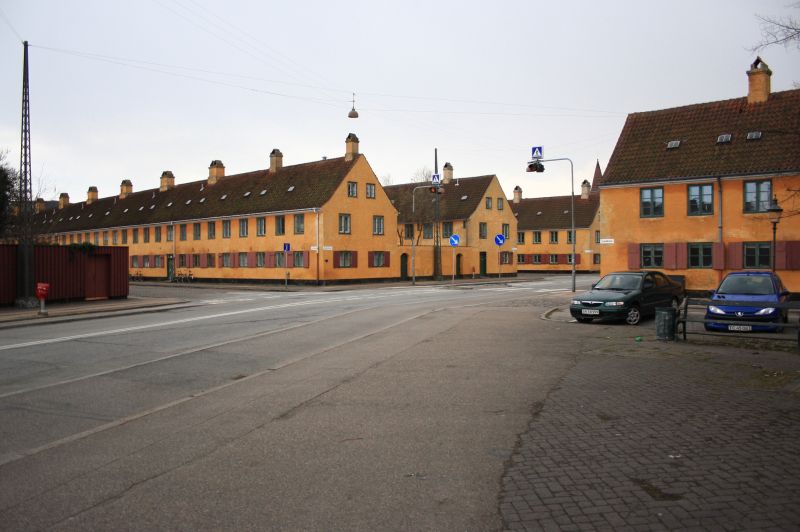 gal/Copenhagen/Nyboder_-_Maisons_Jaunes/Nyboder_Yellow_Houses_Copenhague16.jpg