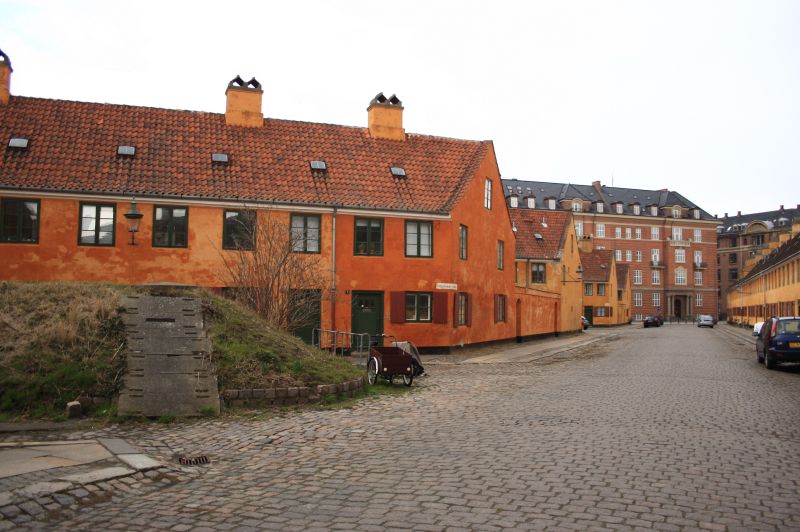 gal/Copenhagen/Nyboder_-_Maisons_Jaunes/Nyboder_Yellow_Houses_Copenhague31.jpg
