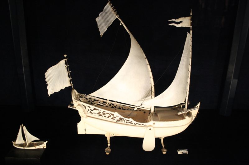 gal/Copenhagen/Rosenborg_Castle/Danish_Crown_Jewels/Rosenborg_Danish_Crown_Jewels_Treasury048.jpg