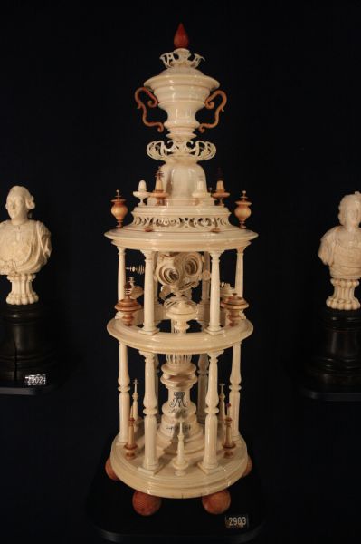 gal/Copenhagen/Rosenborg_Castle/Danish_Crown_Jewels/Rosenborg_Danish_Crown_Jewels_Treasury069.jpg