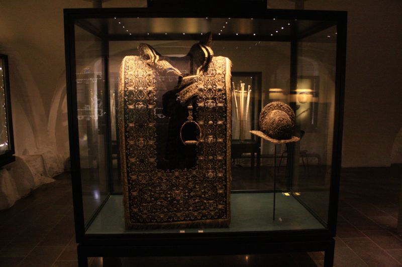 gal/Copenhagen/Rosenborg_Castle/Danish_Crown_Jewels/Rosenborg_Danish_Crown_Jewels_Treasury084.jpg