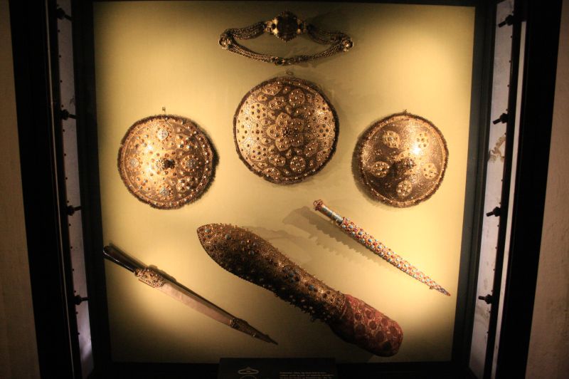 gal/Copenhagen/Rosenborg_Castle/Danish_Crown_Jewels/Rosenborg_Danish_Crown_Jewels_Treasury087.jpg