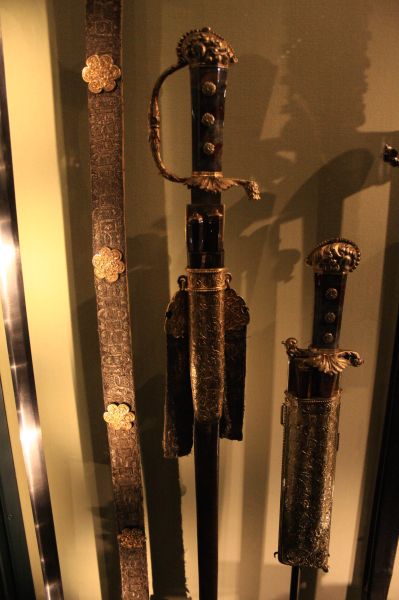 gal/Copenhagen/Rosenborg_Castle/Danish_Crown_Jewels/Rosenborg_Danish_Crown_Jewels_Treasury095.jpg