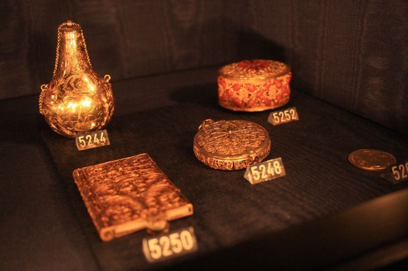 gal/Copenhagen/Rosenborg_Castle/Danish_Crown_Jewels/Rosenborg_Danish_Crown_Jewels_Treasury164.jpg