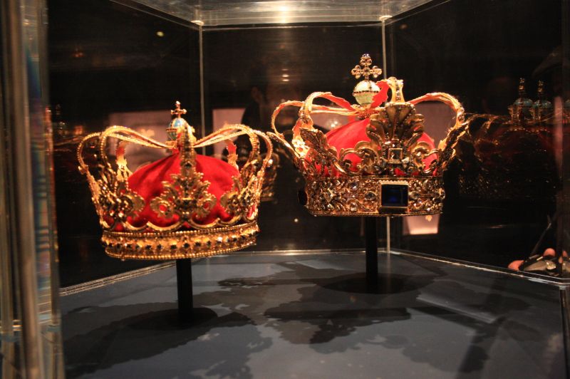 gal/Copenhagen/Rosenborg_Castle/Danish_Crown_Jewels/Rosenborg_Danish_Crown_Jewels_Treasury180.jpg