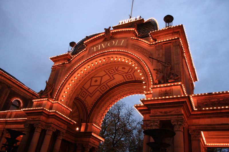 gal/Copenhagen/Tivoli_Gardens/Entrance_gate/Tivoli_Gardens_Gate07.jpg
