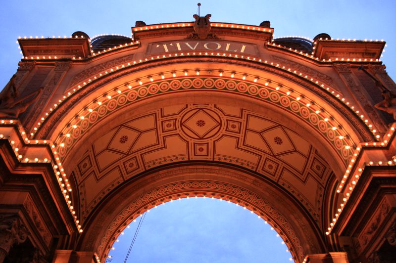 gal/Copenhagen/Tivoli_Gardens/Entrance_gate/Tivoli_Gardens_Gate11.jpg