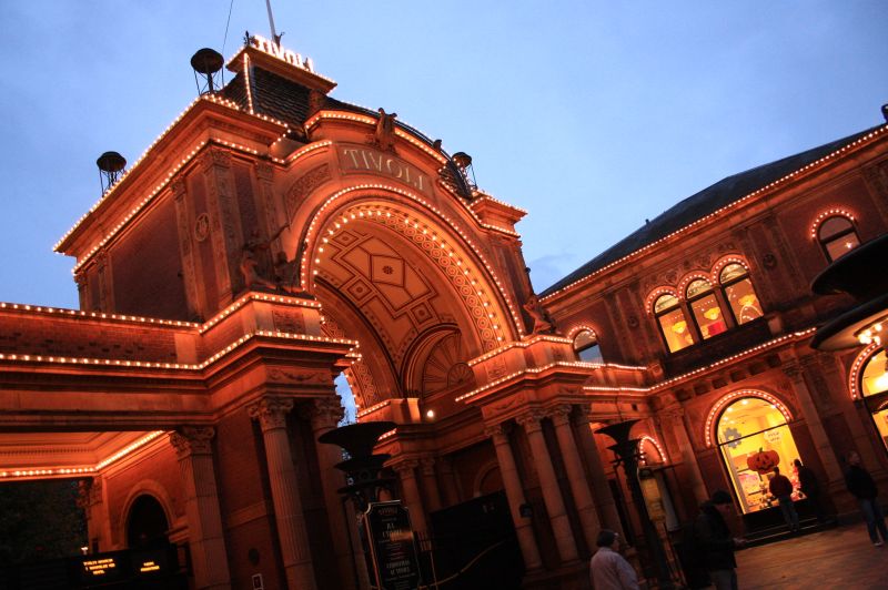 gal/Copenhagen/Tivoli_Gardens/Entrance_gate/Tivoli_Gardens_Gate12.jpg