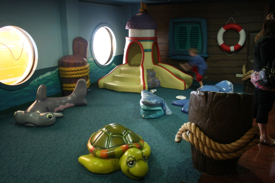 gal/Disney_Cruise_Line/Oceaneer_Club/IMG_8039.JPG