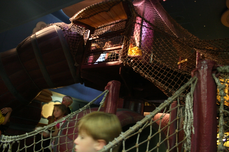 gal/Disney_Cruise_Line/Oceaneer_Club/IMG_8043.JPG