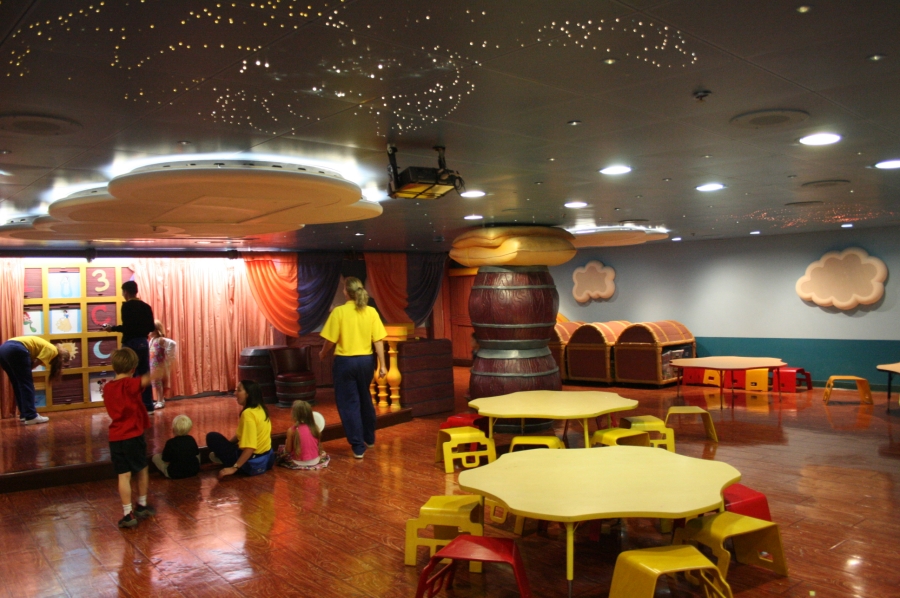 gal/Disney_Cruise_Line/Oceaneer_Club/IMG_8045.JPG