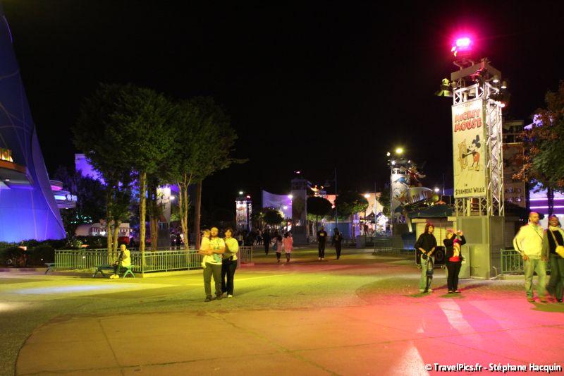 gal/Disneyland_Resort_Paris/Disney_Disco_Night/Disney_Disco_Night_Soiree_Fnac_Studios061.jpg