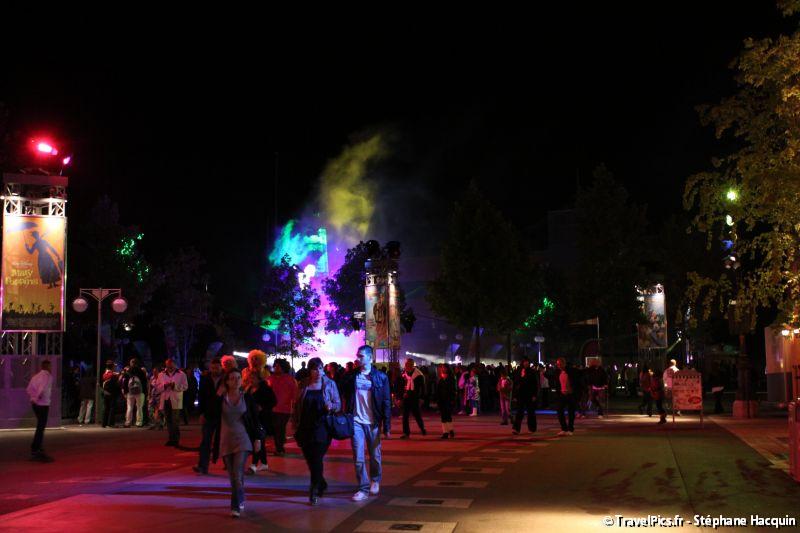 gal/Disneyland_Resort_Paris/Disney_Disco_Night/Disney_Disco_Night_Soiree_Fnac_Studios063.jpg