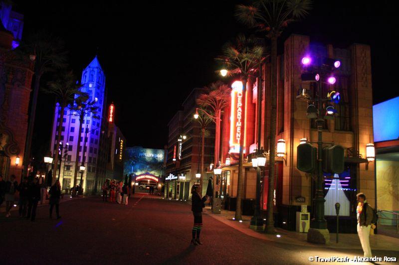 gal/Disneyland_Resort_Paris/Disney_Disco_Night/Disney_Disco_Night_Soiree_Fnac_Studios179.jpg