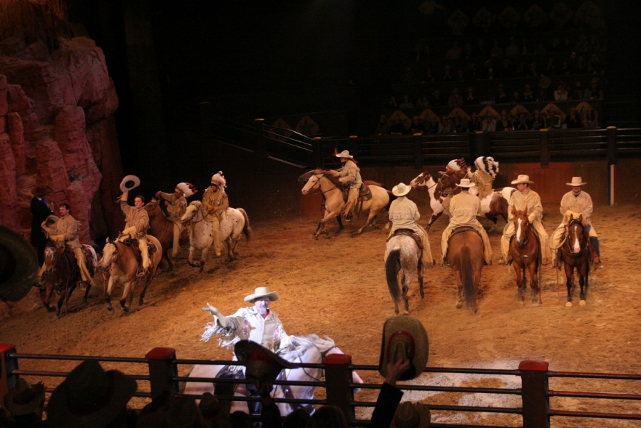 gal/Disneyland_Resort_Paris/Disney_Village/Buffalo_Bill_Wild_West_Show/IMG_8584.JPG