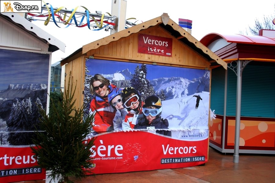 gal/Disneyland_Resort_Paris/Disney_Village/Winter_Xtrem/skidv03.jpg