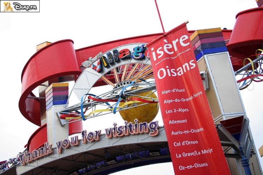 gal/Disneyland_Resort_Paris/Disney_Village/Winter_Xtrem/skidv04.jpg