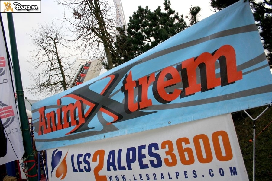gal/Disneyland_Resort_Paris/Disney_Village/Winter_Xtrem/skidv18.jpg