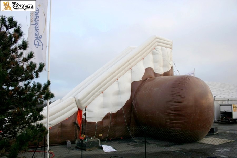 gal/Disneyland_Resort_Paris/Disney_Village/Winter_Xtrem/skidv19.jpg