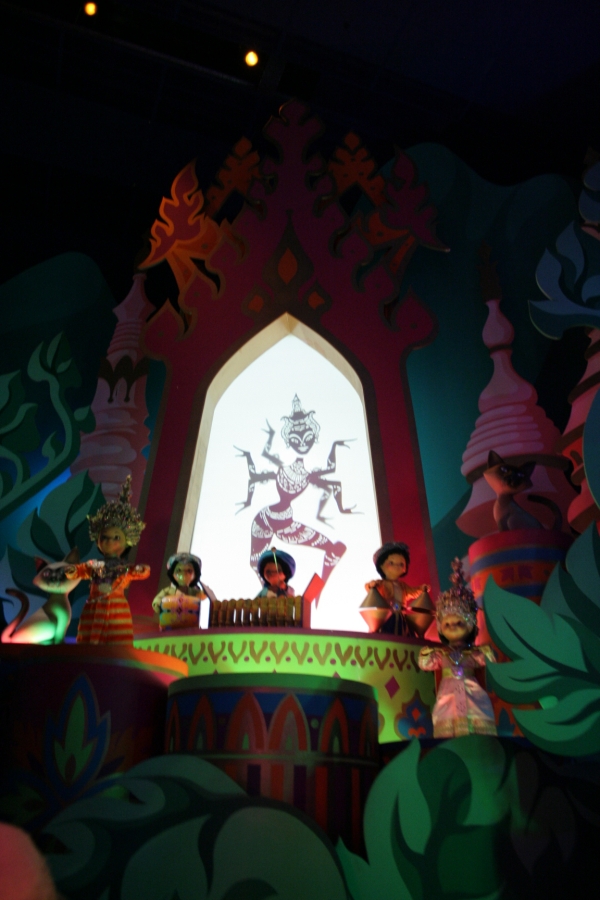 gal/Disneyland_Resort_Paris/Fantasyland/smallworld/IMG_3987.JPG