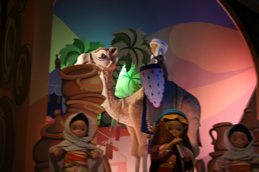 gal/Disneyland_Resort_Paris/Fantasyland/smallworld/IMG_3994.JPG