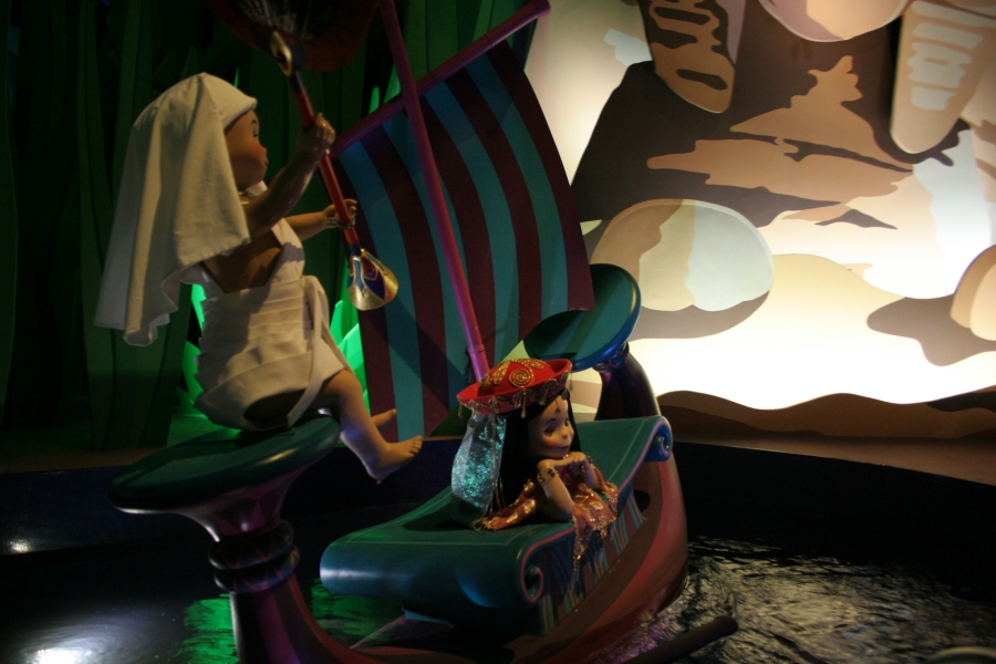 gal/Disneyland_Resort_Paris/Fantasyland/smallworld/IMG_3998.JPG