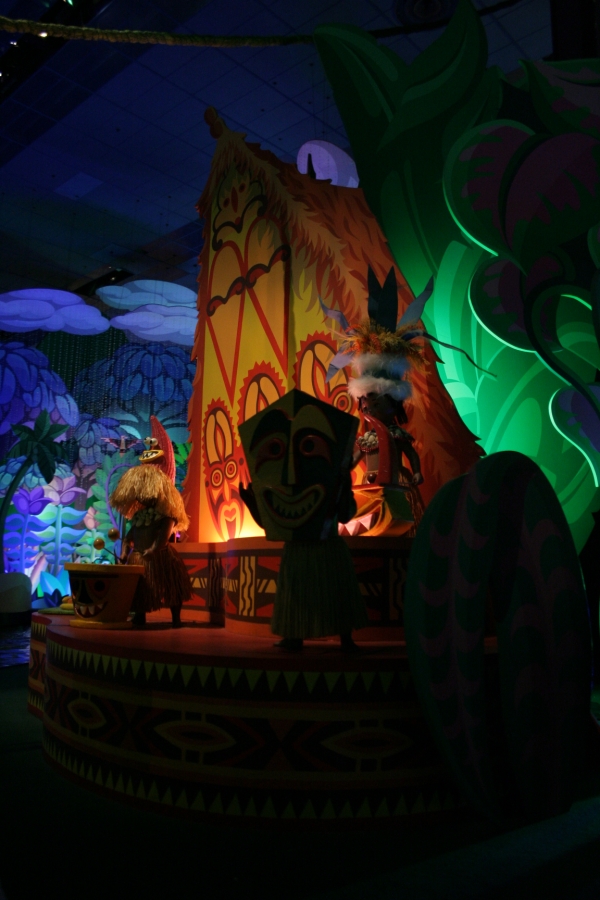 gal/Disneyland_Resort_Paris/Fantasyland/smallworld/IMG_4003.JPG