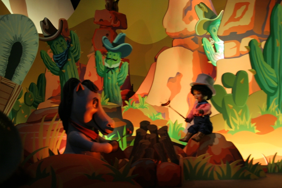 gal/Disneyland_Resort_Paris/Fantasyland/smallworld/IMG_4024.JPG
