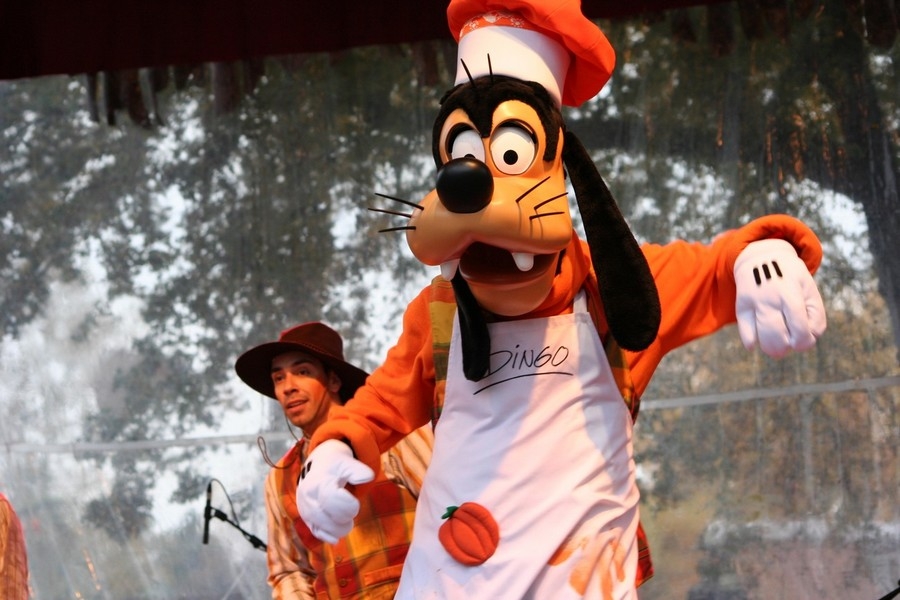 gal/Disneyland_Resort_Paris/Halloween/Dingo_et_la_Marmite_Magique/IMG_9137.JPG