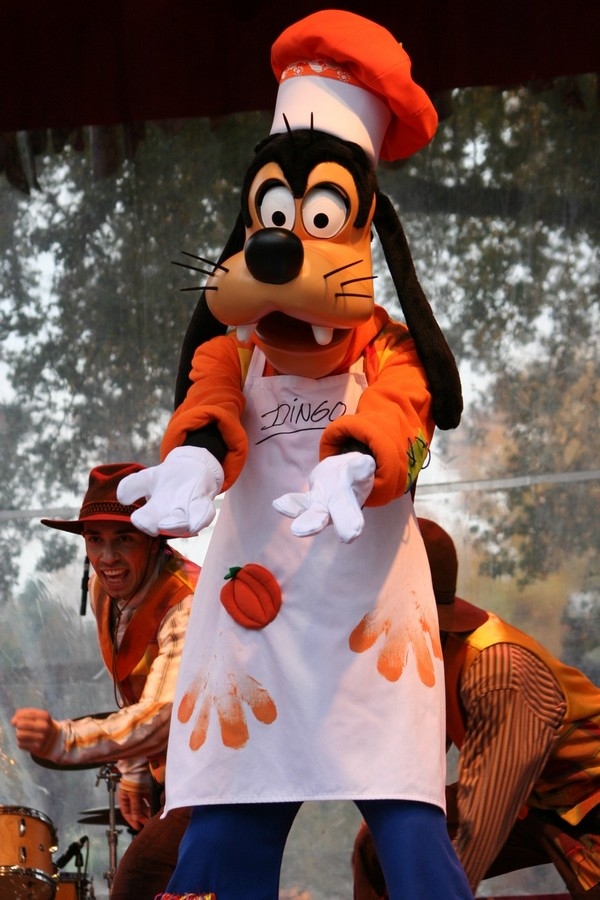 gal/Disneyland_Resort_Paris/Halloween/Dingo_et_la_Marmite_Magique/IMG_9142.JPG