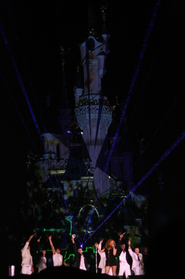 gal/Disneyland_Resort_Paris/One_Mighty_Party/Mariah_Carey/IMG_9308.JPG