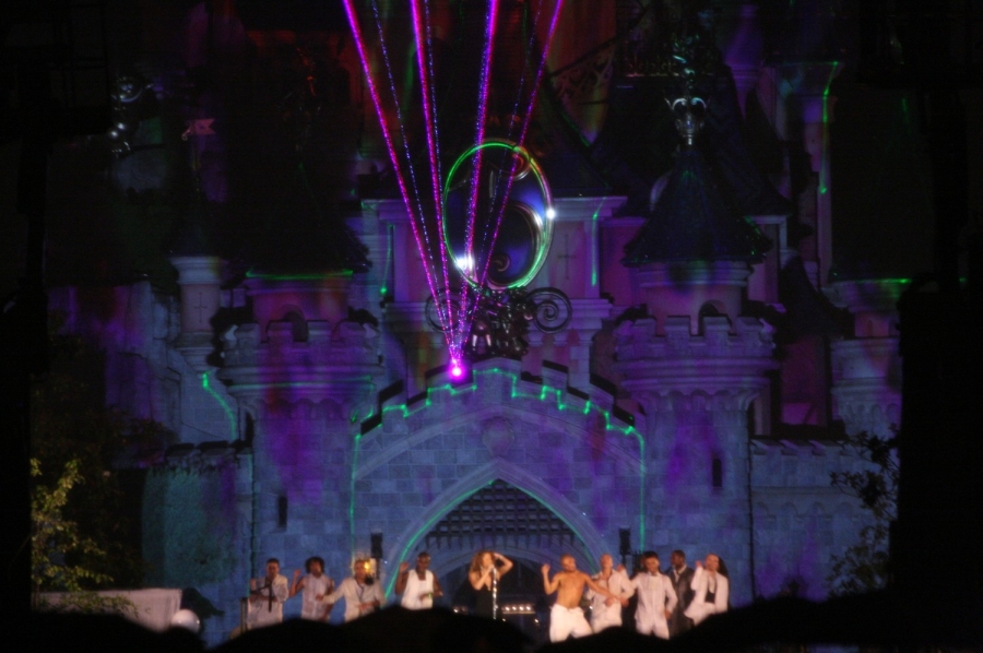 gal/Disneyland_Resort_Paris/One_Mighty_Party/Mariah_Carey/IMG_9358.JPG