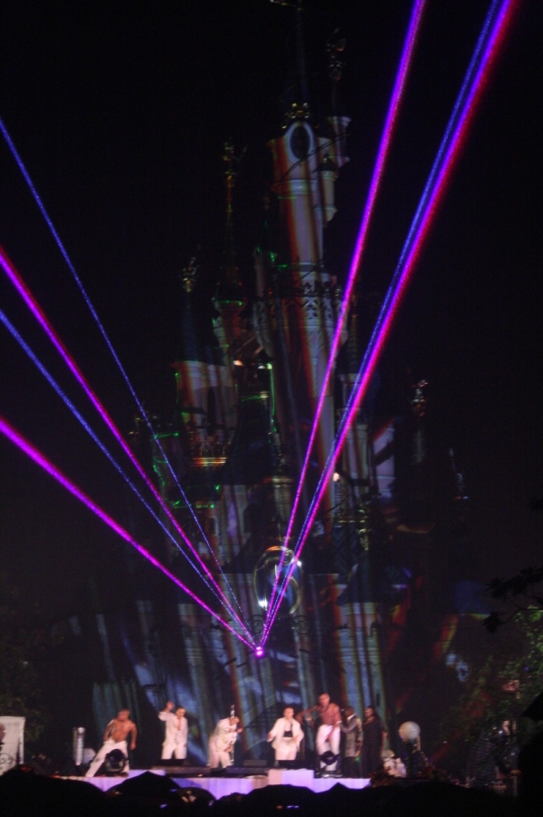 gal/Disneyland_Resort_Paris/One_Mighty_Party/Mariah_Carey/IMG_9374.JPG