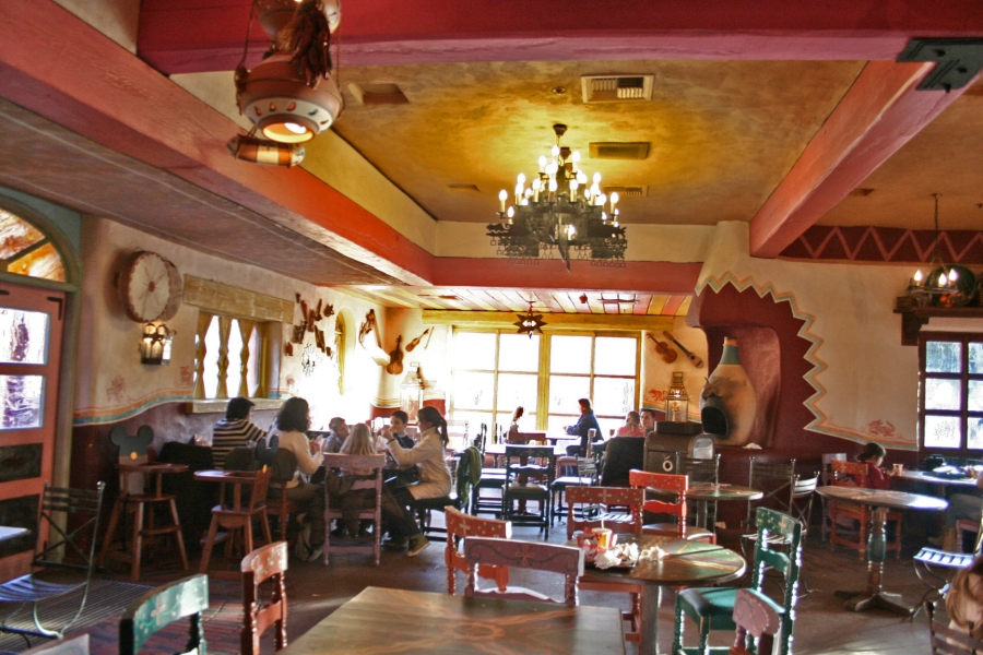 gal/Disneyland_Resort_Paris/Restaurants/Fuente_Del_Oro/IMG_3584.JPG