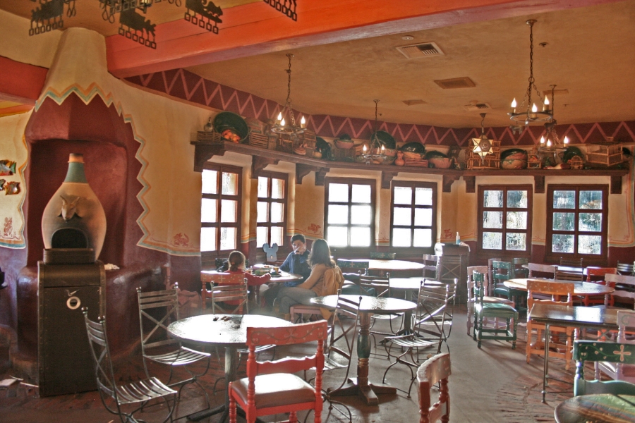 gal/Disneyland_Resort_Paris/Restaurants/Fuente_Del_Oro/IMG_3585.JPG