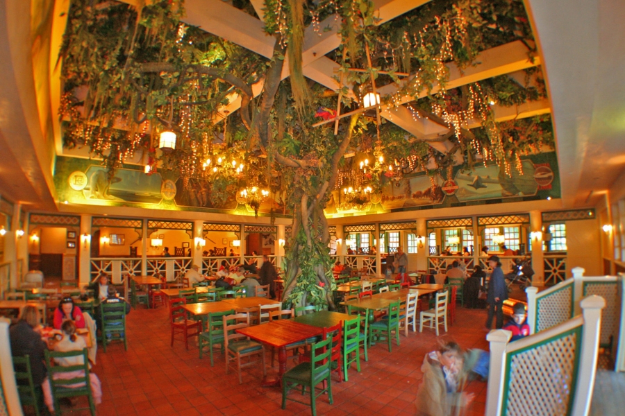 gal/Disneyland_Resort_Paris/Restaurants/hathis/IMG_3665.JPG