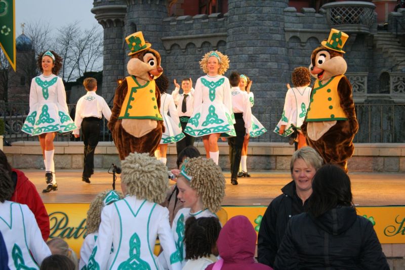 gal/Disneyland_Resort_Paris/St_Patrick/Danses_Irlandaises/St_Patrick_Disneyland160.jpg
