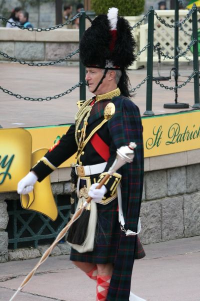 gal/Disneyland_Resort_Paris/St_Patrick/Preparade/St_Patrick_Disneyland215.jpg